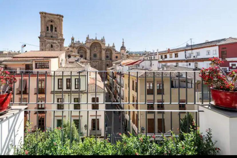 El Palomar De La Catedral Atico Espectacular Apartment Granada Luaran gambar